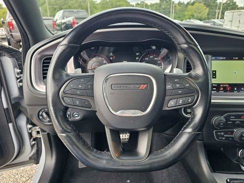 Used 2022 Dodge Charger R/T w/ Plus Group RWD image 19