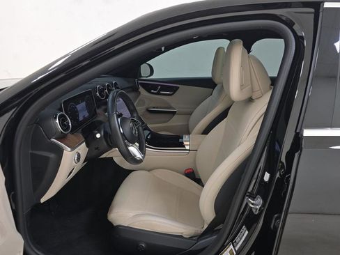 Used 2023 Mercedes-Benz C 300 Sedan w/ Advanced USB Package image 4