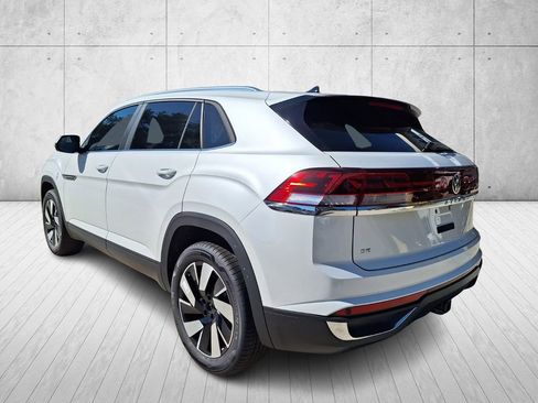 New 2026 Volkswagen Atlas Cross Sport SE image 3