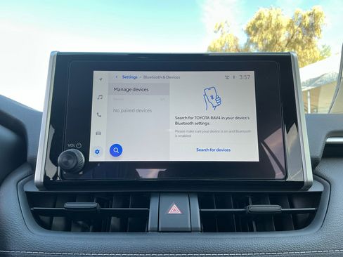 Certified 2025 Toyota RAV4 LE AWD/4WD image 28