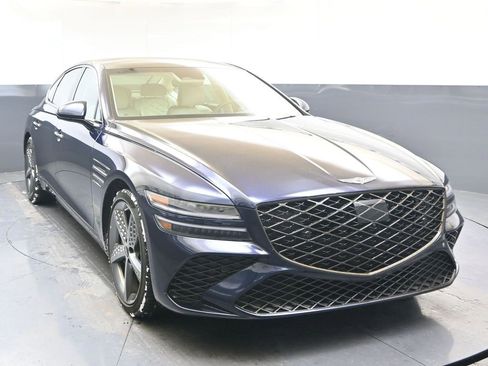 Used 2025 Genesis G80 3.5T Sport Prestige image 8