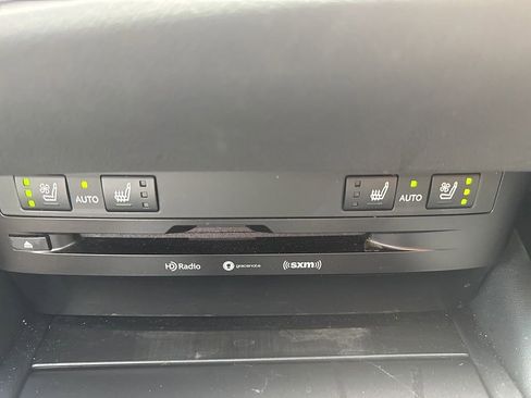 Used 2022 Lexus ES 350 F Sport w/ Accessory Package 2 FWD image 19