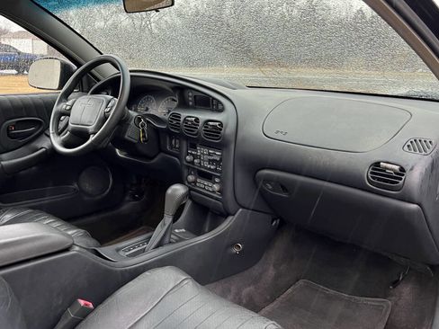 Used 1997 Pontiac Grand Prix GT w/ Opt Pkg image 14