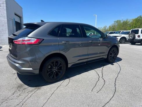 Used 2023 Ford Edge SE w/ Black Appearance Package AWD/4WD image 10