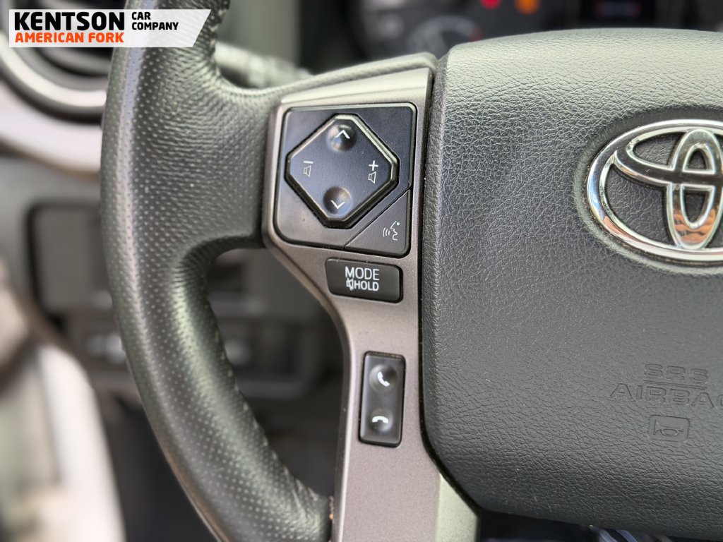 Used 2018 Toyota Tacoma TRD Off-Road AWD/4WD image 14