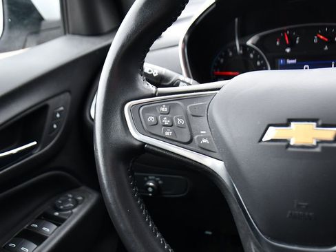 Used 2022 Chevrolet Equinox LT image 32