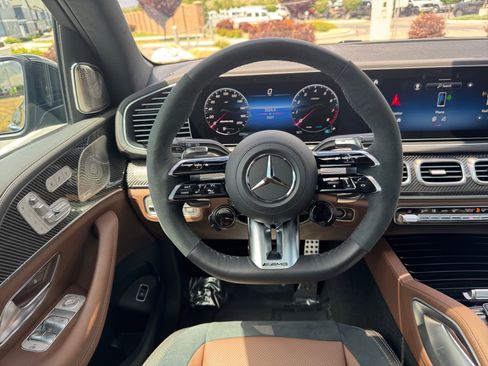 Used 2026 Mercedes-Benz GLS 63 AMG 4MATIC image 21