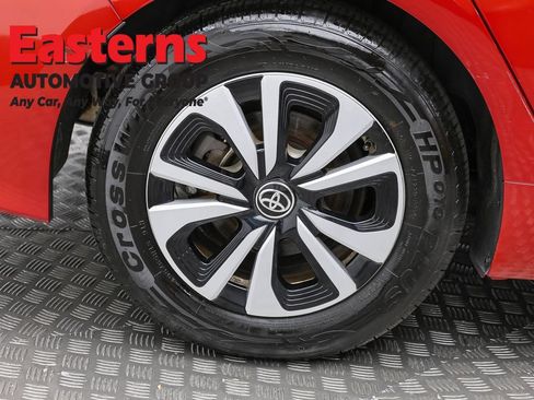Used 2018 Toyota Prius Prime Advanced FWD image 31