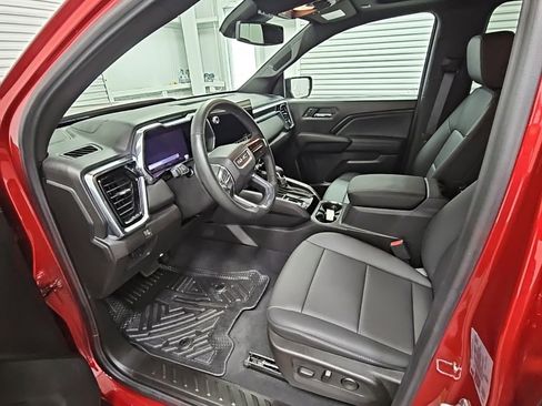 Used 2025 GMC Canyon Elevation w/ Convenience Package image 10