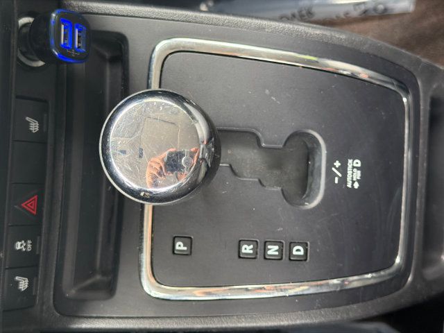 Used 2019 Jeep Cherokee Latitude Plus FWD image 25