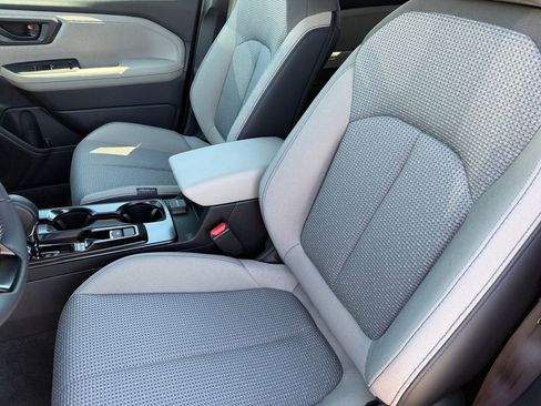 New 2026 Subaru Forester Premium AWD/4WD image 10