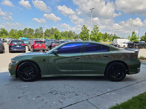 Used 2021 Dodge Charger Scat Pack RWD image 4