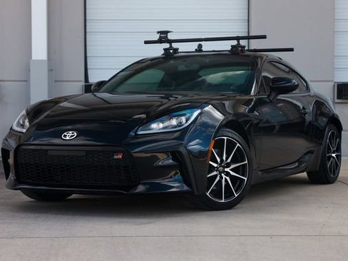 Used 2023 Toyota GR86 RWD image 1