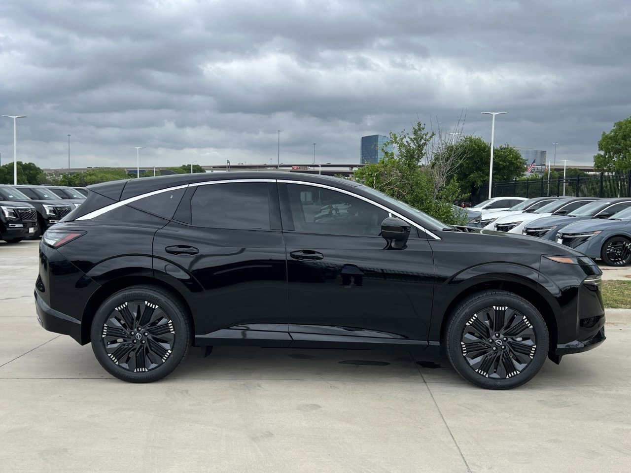New 2026 Nissan Murano Platinum w/ Cargo Package AWD/4WD image 3