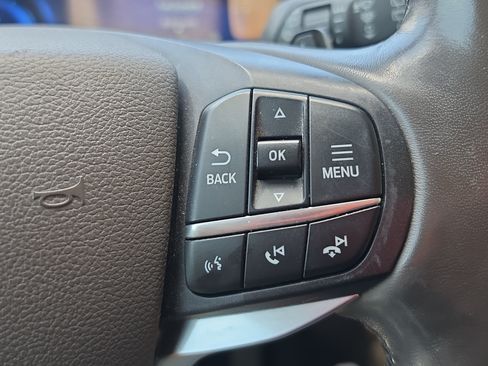 Used 2020 Ford Explorer Platinum w/ Premium Technology Package AWD/4WD image 13