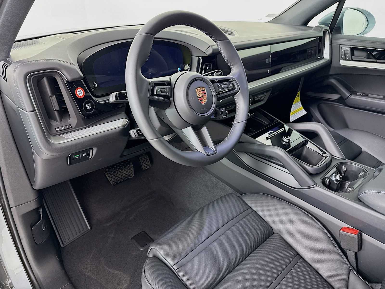 Used 2026 Porsche Cayenne AWD/4WD image 4