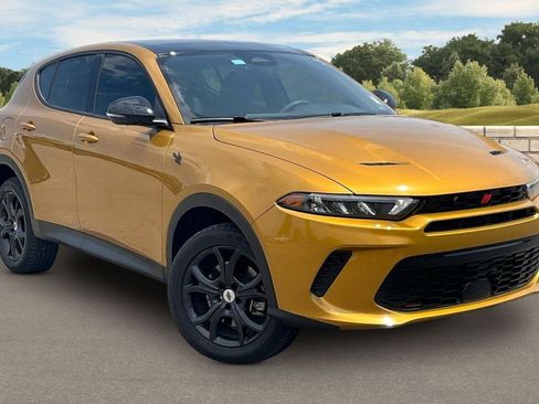 Used 2024 Dodge Hornet GT AWD/4WD image 2
