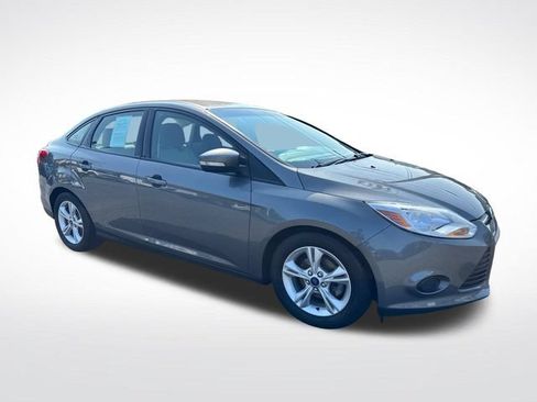 Used 2014 Ford Focus SE FWD image 7