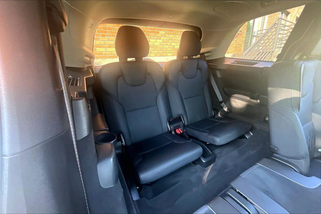 Certified 2026 Volvo XC90 B6 Plus AWD/4WD image 38