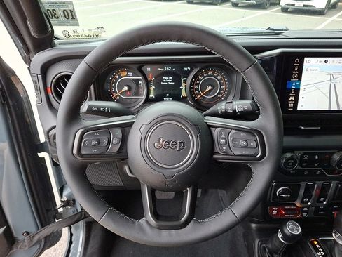Used 2026 Jeep Wrangler Rubicon w/ Safety Group AWD/4WD image 18
