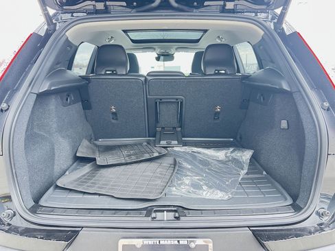 Certified 2023 Volvo XC40 B5 Plus w/ Climate Package AWD/4WD image 26