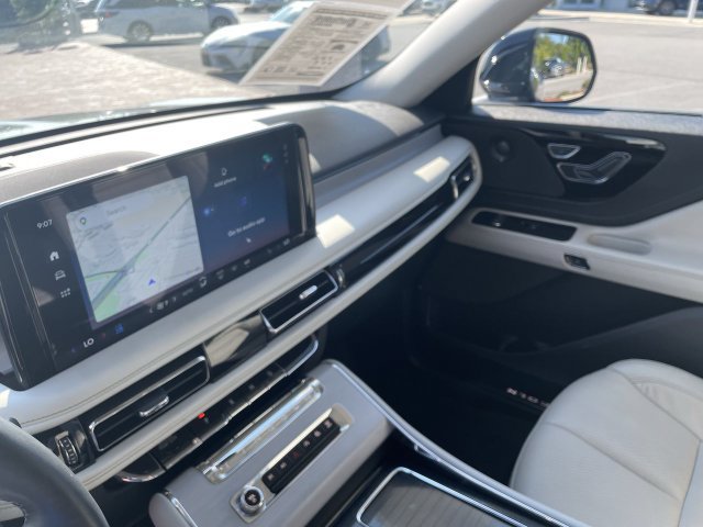 Used 2025 Lincoln Aviator Reserve w/ Illumination Package RWD image 13