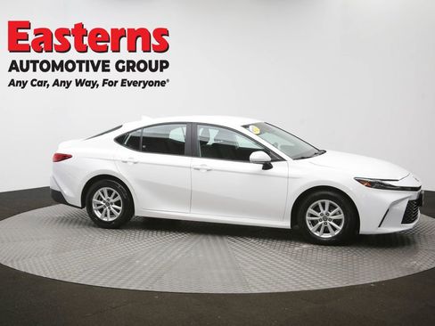 Used 2025 Toyota Camry LE FWD image 47