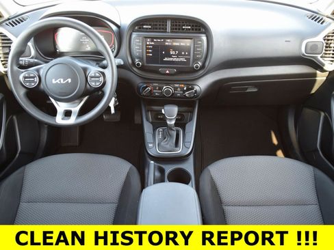 Used 2024 Kia Soul LX w/ Option Group 015 image 2