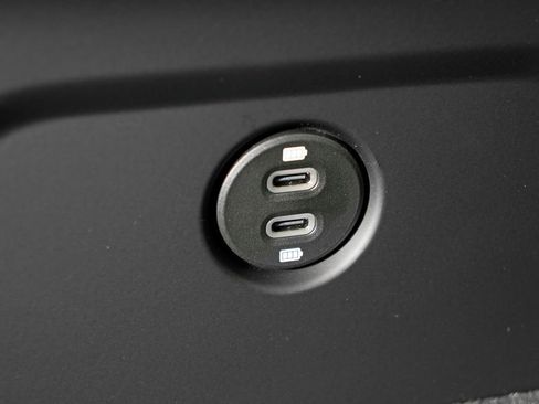 New 2026 Porsche Macan S AWD/4WD image 36