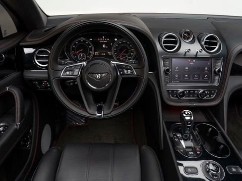 Used 2019 Bentley Bentayga V8 image 26