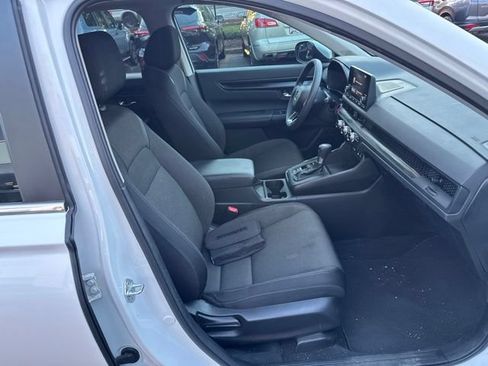 Used 2024 Honda CR-V EX image 12