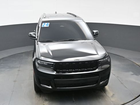 Used 2024 Jeep Grand Cherokee L Altitude image 39