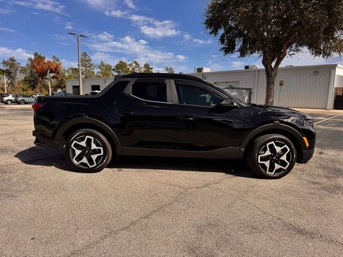 Used 2022 Hyundai Santa Cruz Limited image 10