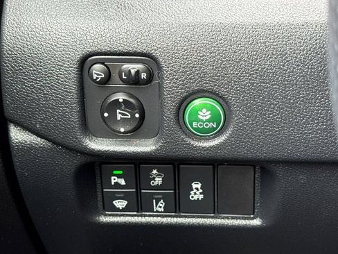 Certified 2024 Honda Passport TrailSport image 32
