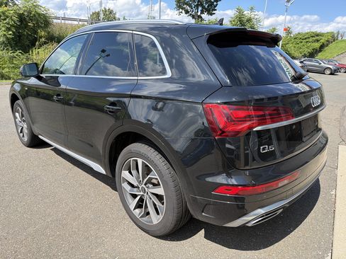 Used 2023 Audi Q5 2.0T Premium w/ Convenience Package AWD/4WD image 6