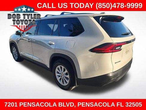 Used 2024 Toyota Grand Highlander AWD Hybrid image 1