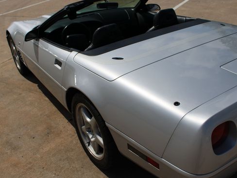 Used 1996 Chevrolet Corvette Convertible RWD image 39