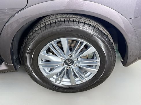 Used 2024 INFINITI QX80 Luxe image 37