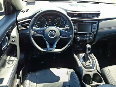 Used 2018 Nissan Rogue SL AWD/4WD image 11