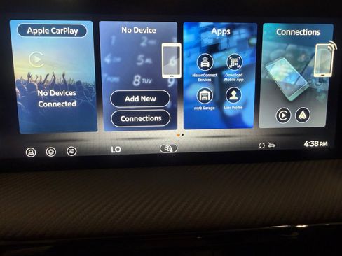 Used 2026 Nissan Kicks SR FWD image 17