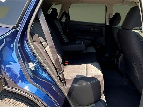 New 2026 Nissan Rogue SV image 10