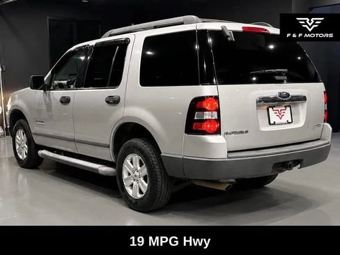 Used 2006 Ford Explorer XLS AWD/4WD image 3