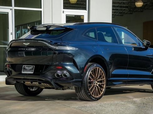 New 2026 Aston Martin DBX 707 image 7