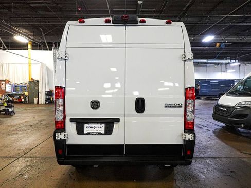 Used 2025 RAM ProMaster 2500 w/ Convenience Group FWD image 6