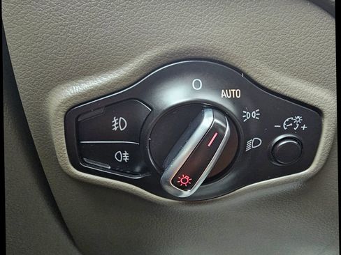 Used 2016 Audi Q5 2.0T Premium Plus image 21