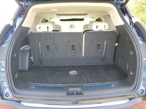 Used 2024 Buick Enclave Essence w/ Experience Buick Package AWD/4WD image 7