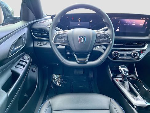 Used 2025 Buick Envista Sport Touring w/ Convenience II Package image 26