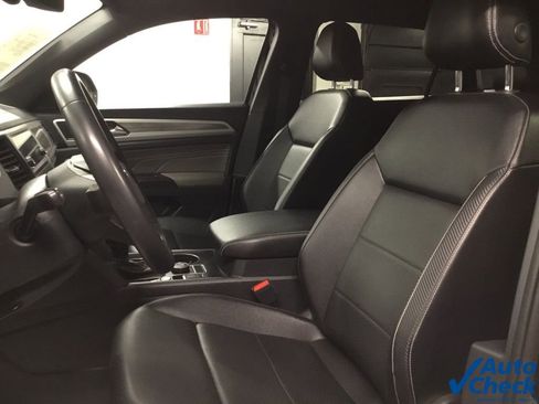 Used 2021 Volkswagen Atlas Cross Sport SE image 27