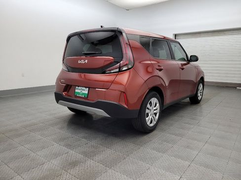 Used 2023 Kia Soul LX image 9