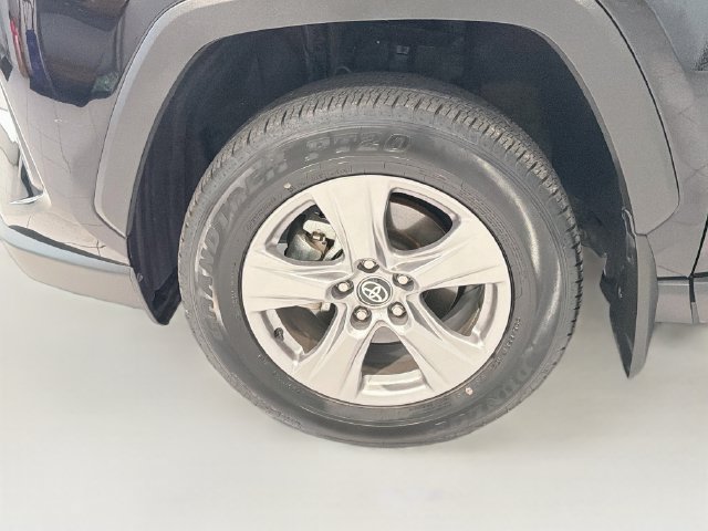 Certified 2025 Toyota RAV4 XLE w/ Convenience Package AWD/4WD image 25